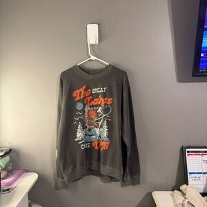 UO Crewneck Oversized